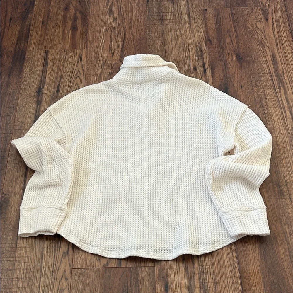 Like New Target Cream Waffle Knit Long Sleeve Top